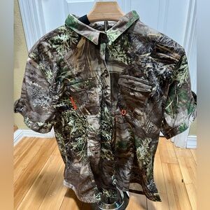 Women’s Shirt Sleeve She Safari Button Up Shirt